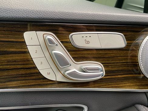 Used 2018 Mercedes-Benz C 300 4MATIC Sedan image 10