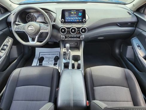 Used 2025 Nissan Sentra SV FWD image 14