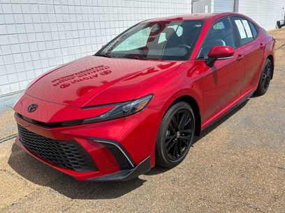 Used 2026 Toyota Camry SE w/ Convenience Package