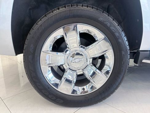 Used 2019 Chevrolet Tahoe LT w/ LT Signature Package AWD/4WD image 48