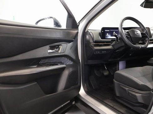 Certified 2023 Nissan Ariya FWD image 9