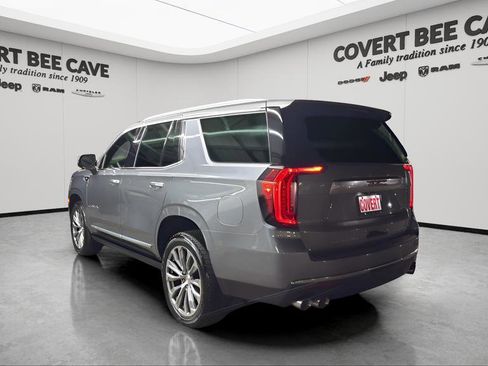 Used 2021 GMC Yukon Denali w/ Denali Premium Package image 3