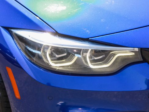 Used 2020 BMW M4 CS w/ Executive Package RWD image 8
