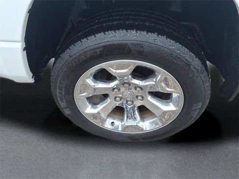 Used 2019 RAM 1500 Big Horn image 7