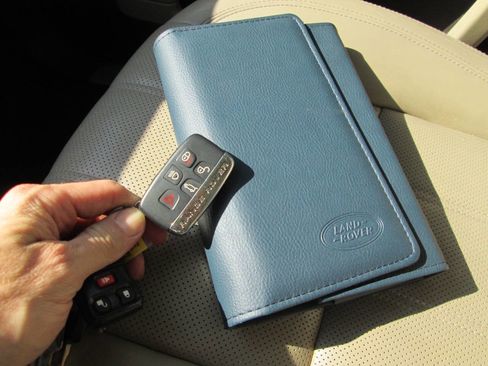 Used 2016 Land Rover Range Rover Supercharged image 32