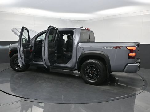 Used 2023 Nissan Frontier PRO-4X w/ Pro-4X Premium Package AWD/4WD image 39