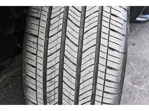 Certified 2023 Hyundai Santa Cruz Limited w/ Cargo Package image 33