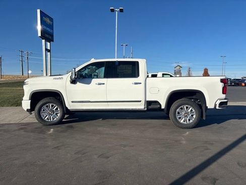 New 2025 Chevrolet Silverado 3500 High Country w/ Technology Package image 6