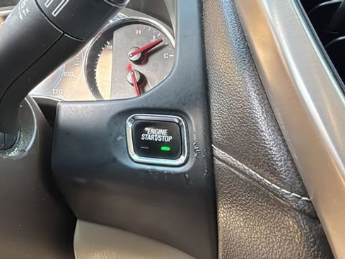 Used 2018 GMC Acadia Denali w/ Technology Package image 29