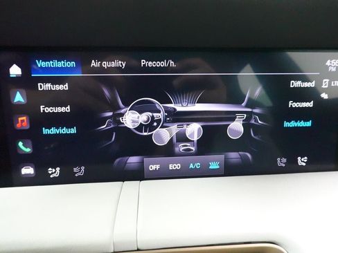 Used 2020 Porsche Taycan 4S image 16