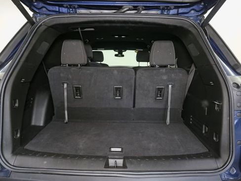 Used 2023 Chevrolet Traverse LT AWD/4WD image 11
