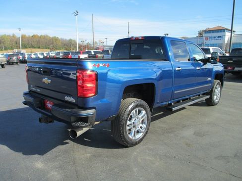 Used 2019 Chevrolet Silverado 2500 High Country w/ Duramax Plus Package image 3