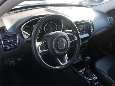 Used 2021 Jeep Compass Latitude w/ Sun and Sound Group image 14