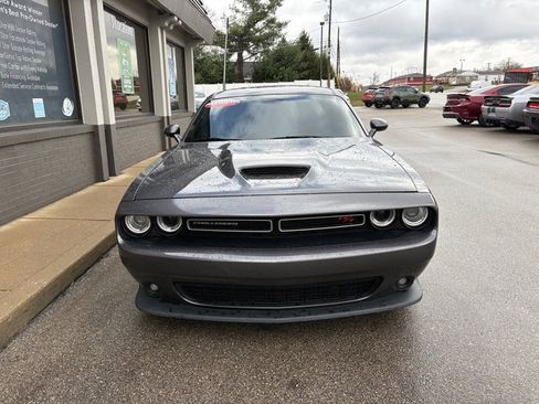 Used 2019 Dodge Challenger R/T image 7