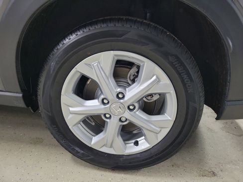 Certified 2025 Honda HR-V LX image 9