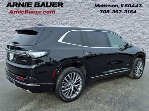 Used 2025 Buick Enclave Avenir AWD/4WD image 6
