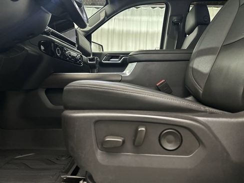 Used 2023 GMC Sierra 1500 SLT w/ SLT Premium Package image 17