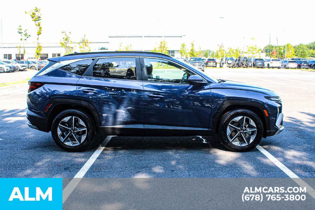 Used 2025 Hyundai Tucson SEL FWD image 8
