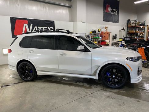 Used 2022 BMW ALPINA XB7 image 6