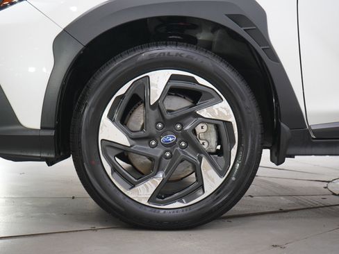 Used 2024 Subaru Crosstrek 2.5i Limited AWD/4WD image 29