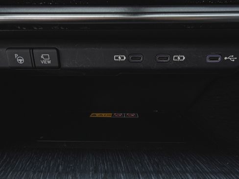 Used 2023 Lexus RZ 450e Premium image 21