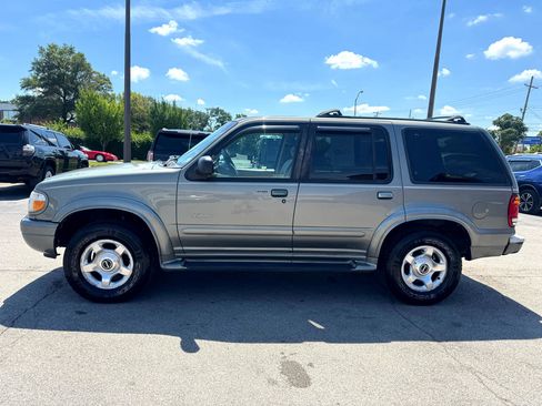 Used 1999 Ford Explorer Eddie Bauer image 6