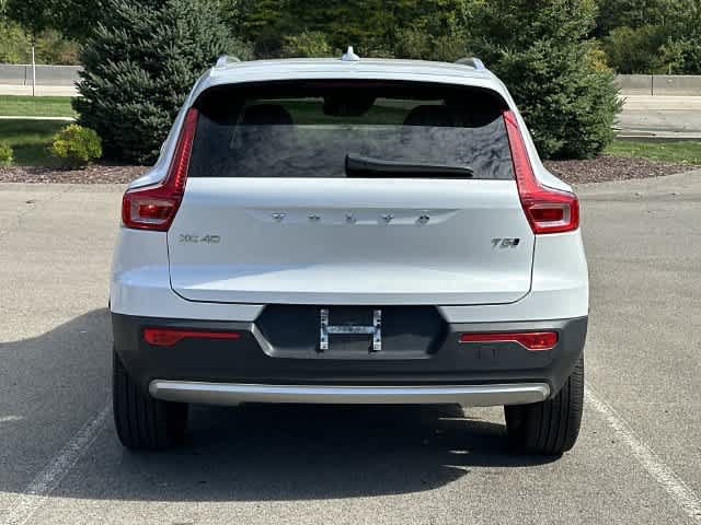 Used 2021 Volvo XC40 T5 Inscription w/ Climate Package AWD/4WD image 4