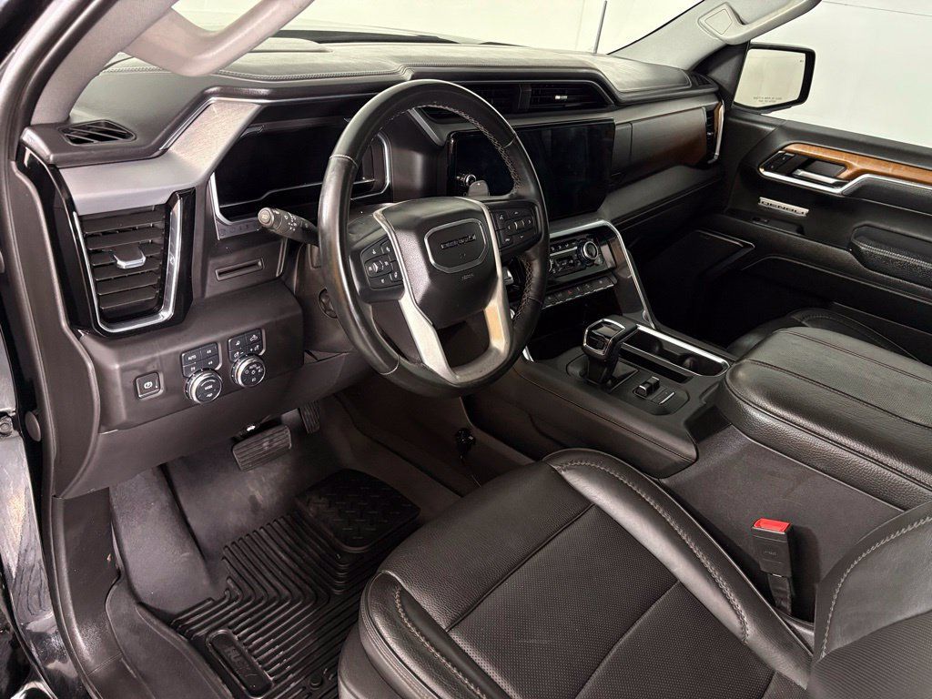 Used 2023 GMC Sierra 1500 Denali AWD/4WD image 16