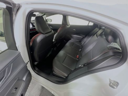 Used 2025 Toyota Prius Plug-In Hybrid image 29