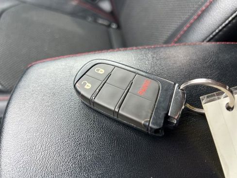 Used 2021 Jeep Compass Trailhawk image 17