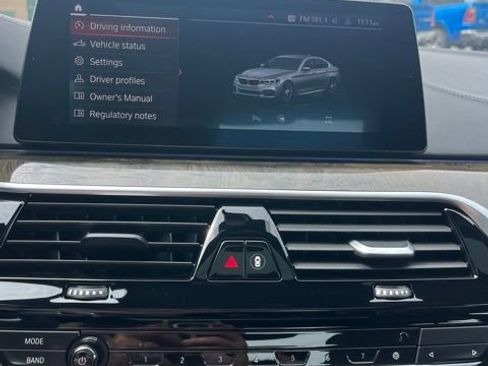 Used 2020 BMW M550i xDrive w/ Executive Package AWD/4WD image 42