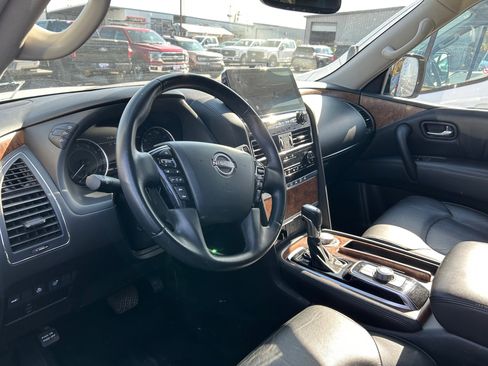 Used 2024 Nissan Armada SL w/ Captain's Chairs Package image 40