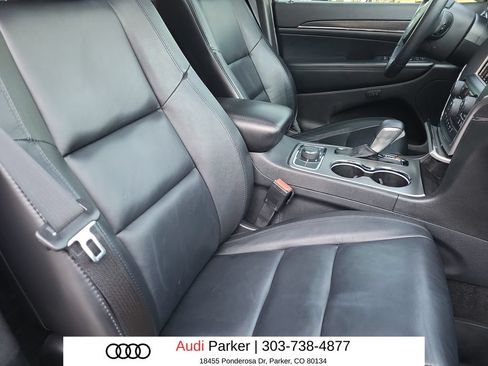 Used 2018 Jeep Grand Cherokee Limited w/ Trailer Tow Group IV AWD/4WD image 14