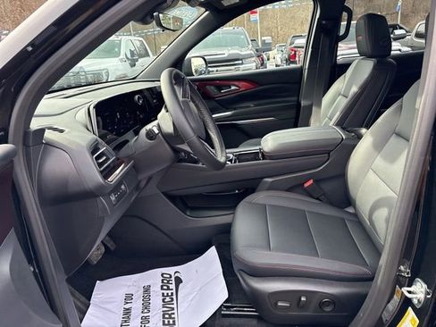 Used 2026 Chevrolet Traverse Z71 AWD/4WD image 8