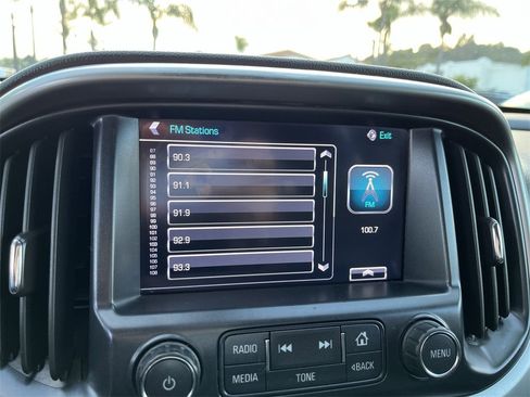 Used 2016 Chevrolet Colorado LT w/ LT Convenience Package image 12