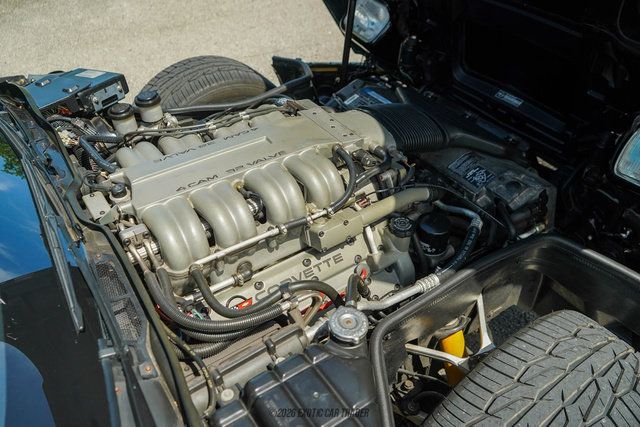 Used 1990 Chevrolet Corvette ZR-1 RWD image 30