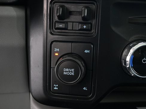 Used 2024 Ford F350 Limited w/ FX4 Off-Road Package AWD/4WD image 23