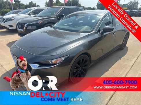 Used 2025 MAZDA MAZDA3 s FWD image 1