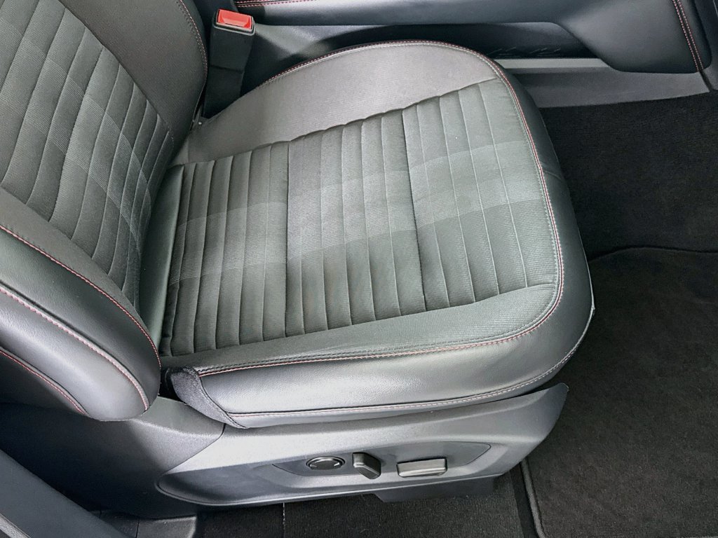 Used 2025 Ford Explorer ST-Line RWD image 51