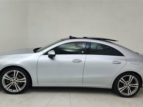 Used 2021 Mercedes-Benz CLA 250 image 3