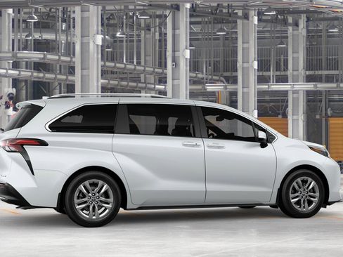 New 2026 Toyota Sienna Limited image 11