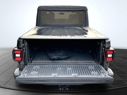 Used 2021 Jeep Gladiator Overland w/ Safety Group AWD/4WD image 12