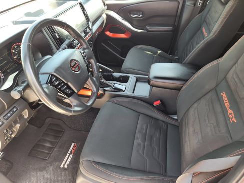 Used 2025 Nissan Frontier PRO-4X w/ Tow Package AWD/4WD image 13