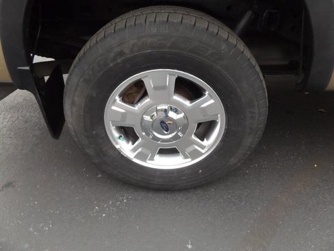 Used 2013 Ford F150 XLT w/ Mid Equipment Group image 30