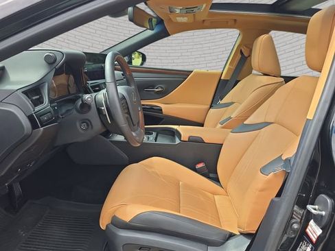 Used 2024 Lexus ES 350 w/ Technology Package FWD image 15