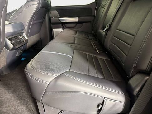 Used 2025 Ford F250 Platinum AWD/4WD image 33