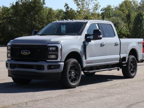 New 2026 Ford F250 Lariat w/ Black Appearance Package image 3