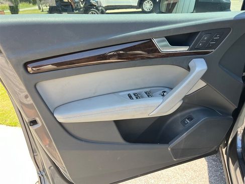 Used 2019 Audi Q5 2.0T Premium Plus AWD/4WD image 3
