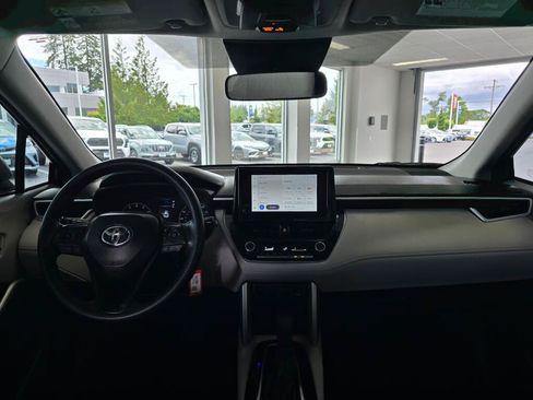 Certified 2025 Toyota Corolla Cross L AWD/4WD image 24