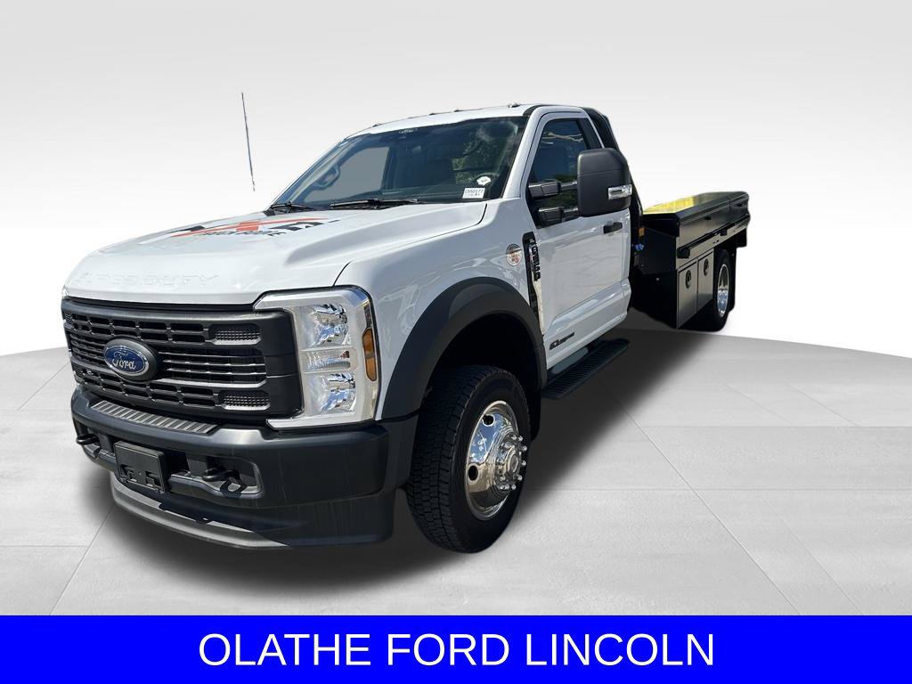 New 2025 Ford F550 4x4 Regular Cab Super Duty image 2